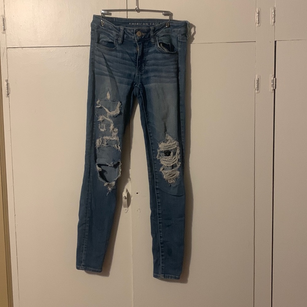 American Eagle next level stretch ripped jeans size 4.